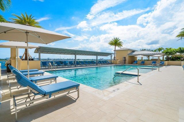 2650 Lake Shore Drive 1906, Riviera Beach, FL 33404