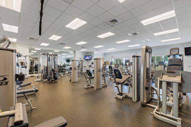 2650 Lake Shore Drive 1906, Riviera Beach, FL 33404