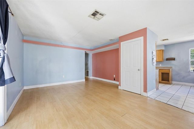 1314 ROBIE AVENUE, Mount Dora, FL 32757