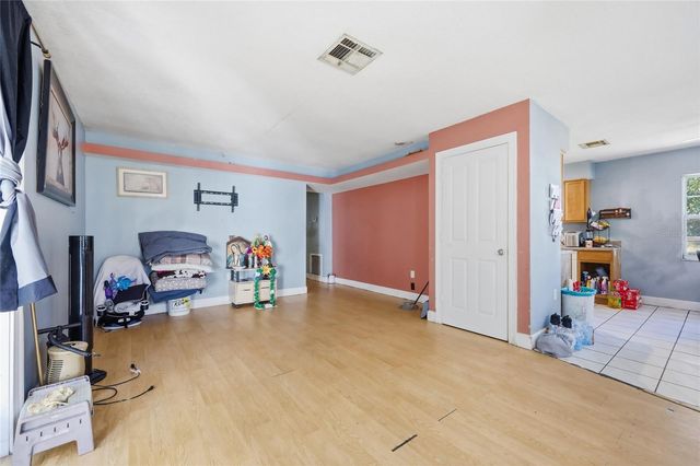 1314 ROBIE AVENUE, Mount Dora, FL 32757