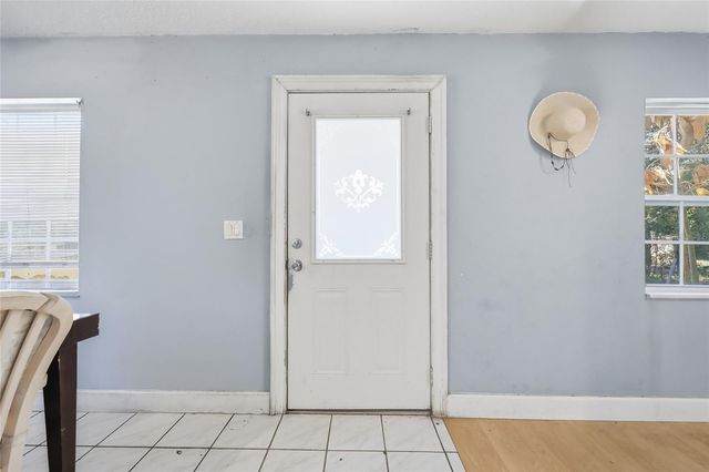 1314 ROBIE AVENUE, Mount Dora, FL 32757