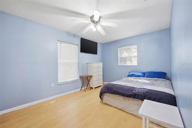 1314 ROBIE AVENUE, Mount Dora, FL 32757