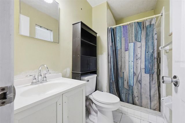 1314 ROBIE AVENUE, Mount Dora, FL 32757