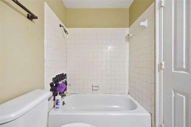 1314 ROBIE AVENUE, Mount Dora, FL 32757