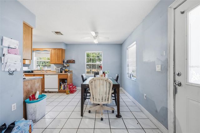 1314 ROBIE AVENUE, Mount Dora, FL 32757