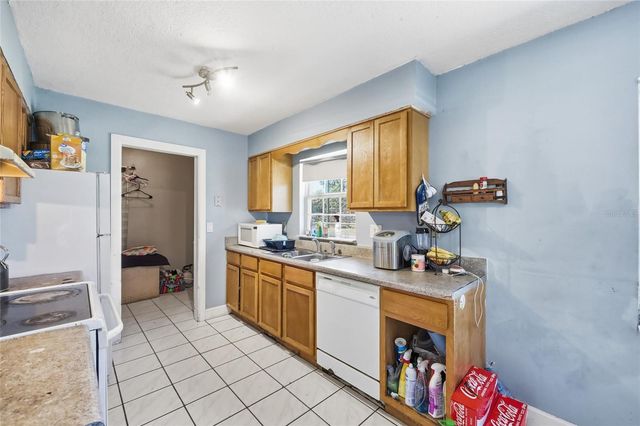 1314 ROBIE AVENUE, Mount Dora, FL 32757