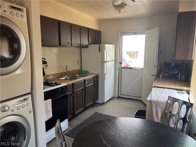 157 JOHN Street, Bedford, OH 44146
