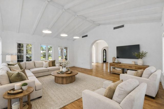 113 NE 101st St, Miami Shores, FL 33138