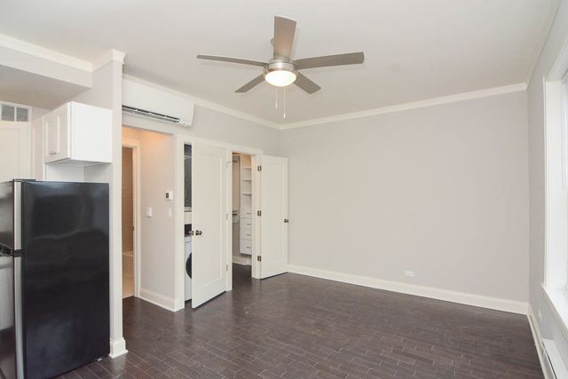 640 W WRIGHTWOOD Avenue 201, Chicago, IL 60614