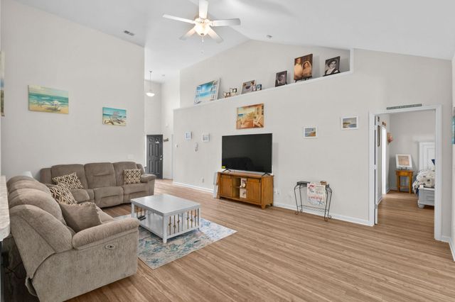 840 Windsor Rose Dr., Conway, SC 29526