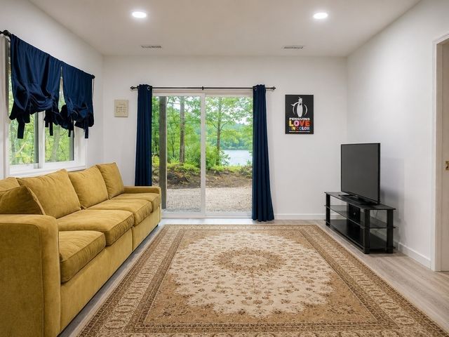 238 Sherbert Rd, Ashburnham, MA 01430