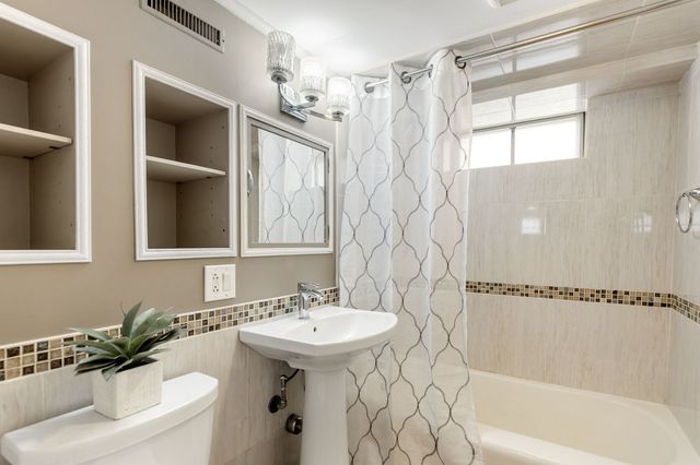 3334 Wilder Street, Skokie, IL 60076