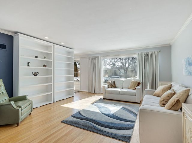 3334 Wilder Street, Skokie, IL 60076