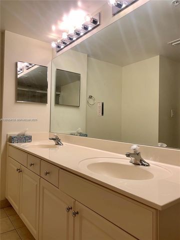 529 E Sheridan St 1021, Dania Beach, FL 33004