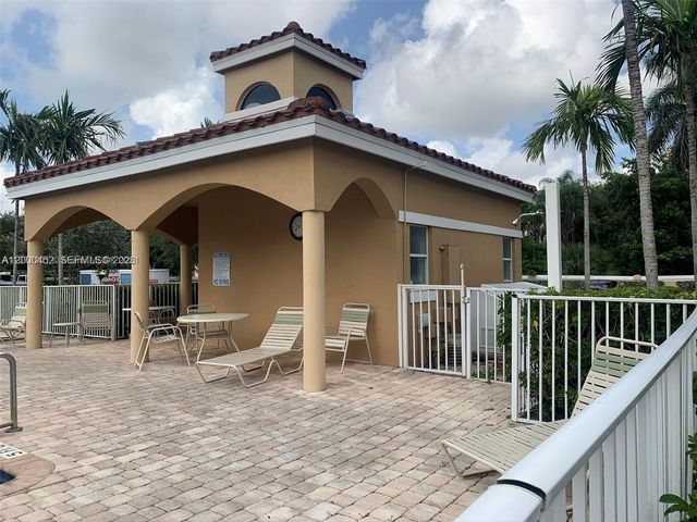 529 E Sheridan St 1021, Dania Beach, FL 33004