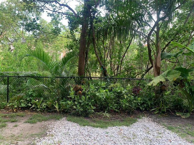 529 E Sheridan St 1021, Dania Beach, FL 33004