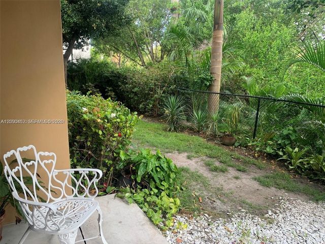 529 E Sheridan St 1021, Dania Beach, FL 33004