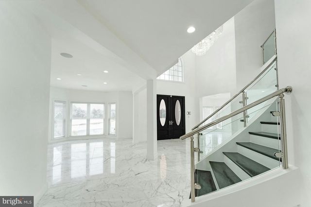 22101 EVERGREEN MILLS RD, Leesburg, VA 20175