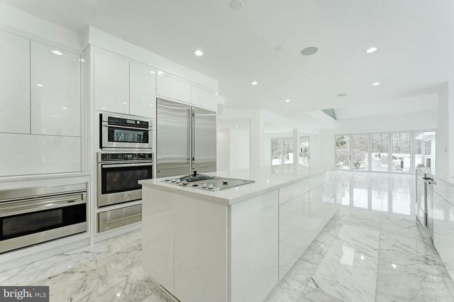 22101 EVERGREEN MILLS RD, Leesburg, VA 20175