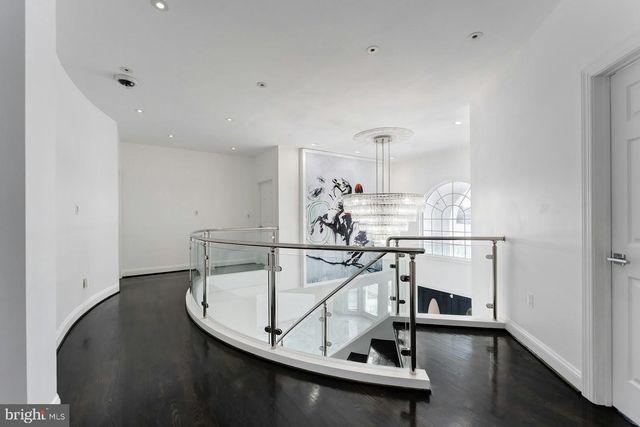 22101 EVERGREEN MILLS RD, Leesburg, VA 20175