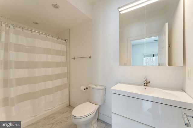 22101 EVERGREEN MILLS RD, Leesburg, VA 20175