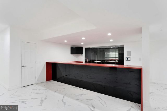 22101 EVERGREEN MILLS RD, Leesburg, VA 20175