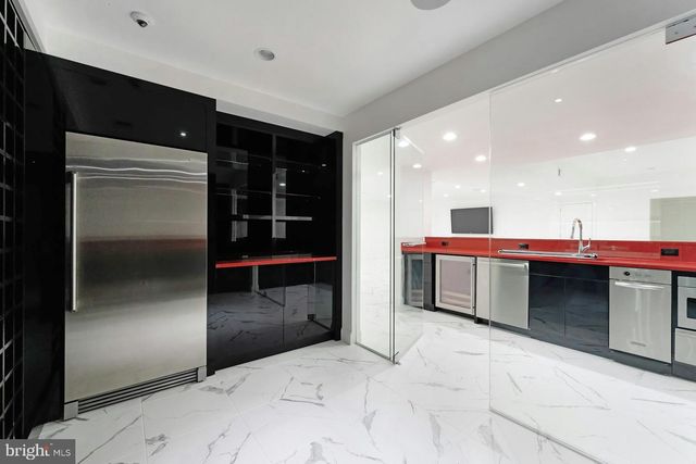 22101 EVERGREEN MILLS RD, Leesburg, VA 20175