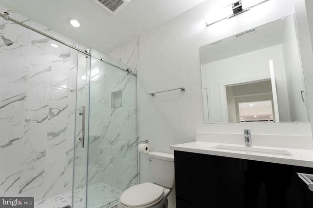 22101 EVERGREEN MILLS RD, Leesburg, VA 20175