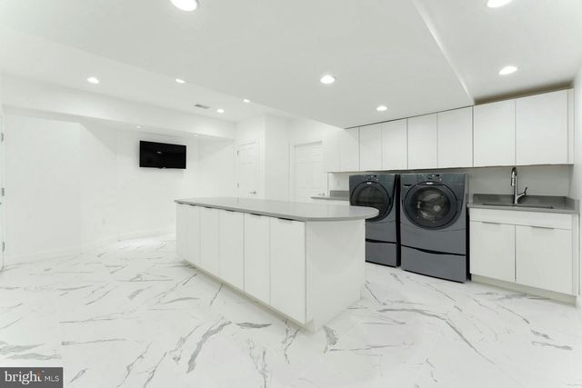 22101 EVERGREEN MILLS RD, Leesburg, VA 20175