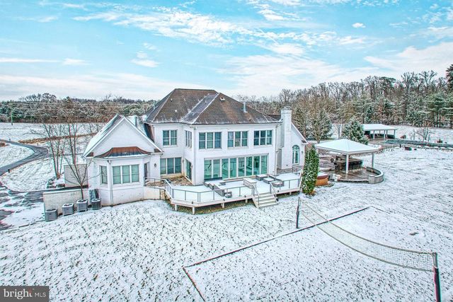 22101 EVERGREEN MILLS RD, Leesburg, VA 20175