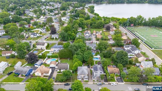 139 Van Avenue, Pompton Lakes, NJ 07442