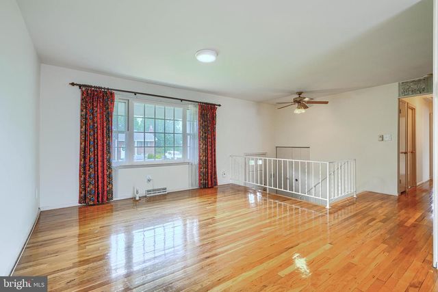 201 MYSTICWOOD RD, Reisterstown, MD 21136