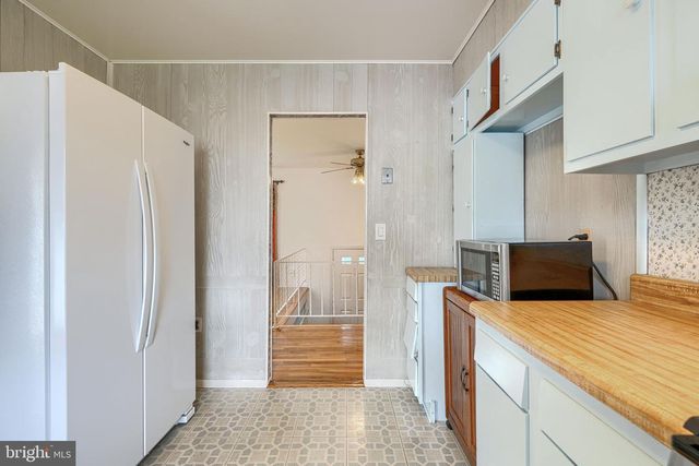 201 MYSTICWOOD RD, Reisterstown, MD 21136