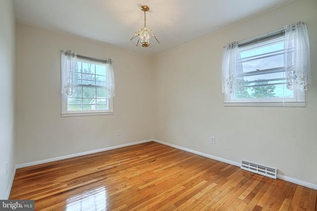 201 MYSTICWOOD RD, Reisterstown, MD 21136