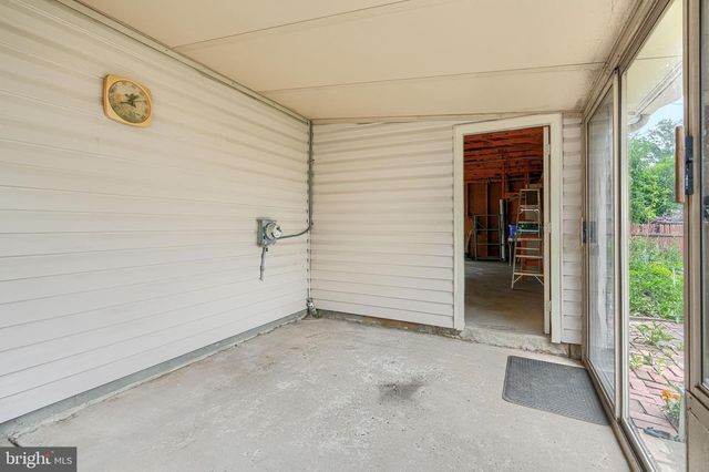 201 MYSTICWOOD RD, Reisterstown, MD 21136