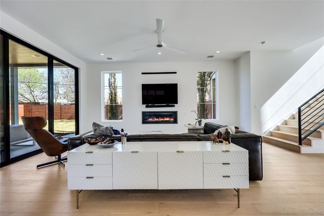 4600 Gillis ST, Austin, TX 78745