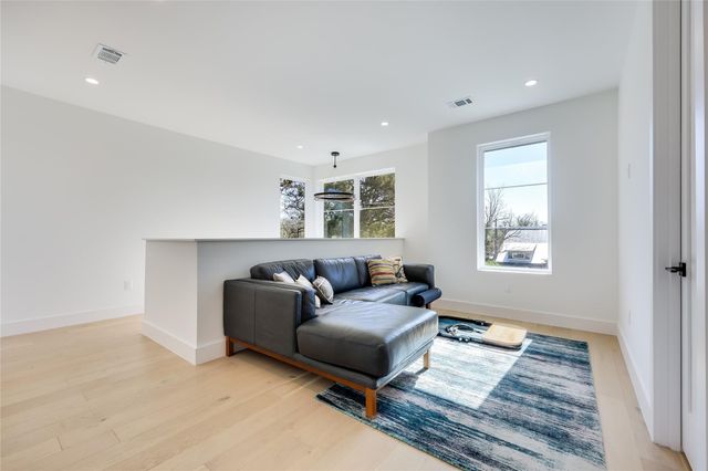 4600 Gillis ST, Austin, TX 78745