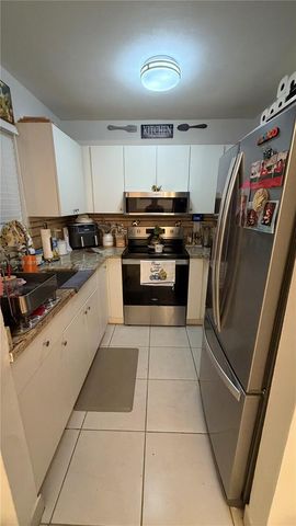 3011 W 76th St A-104, Hialeah, FL 33018