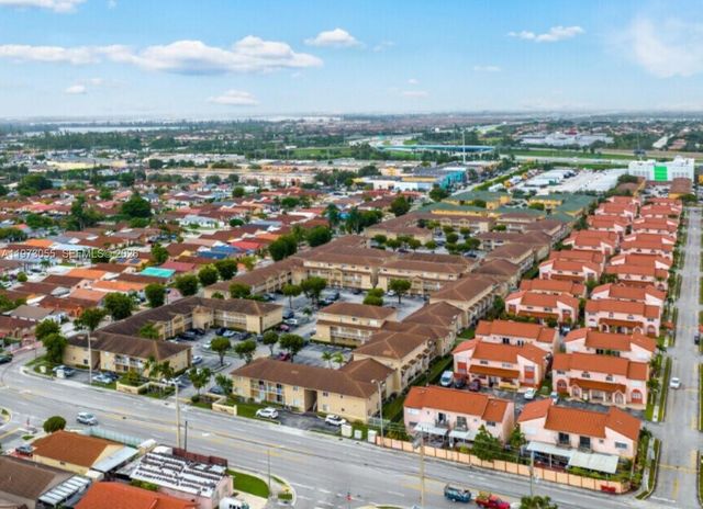 3011 W 76th St A-104, Hialeah, FL 33018