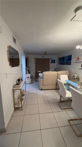 3011 W 76th St A-104, Hialeah, FL 33018
