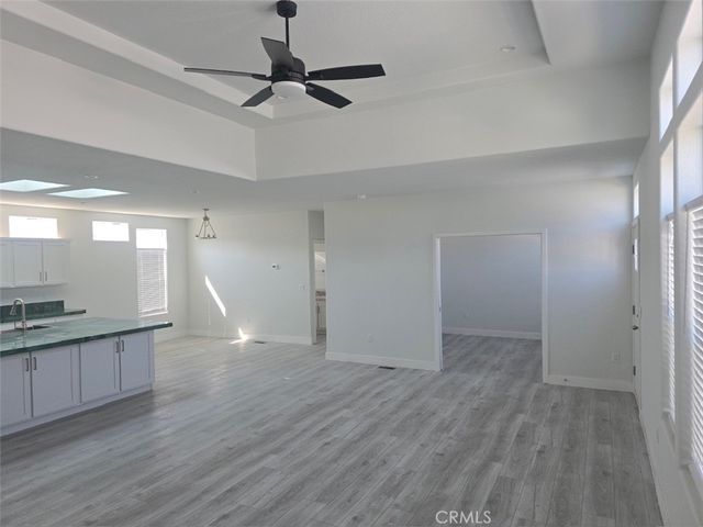 21500 Lassen 45, Chatsworth, CA 91311