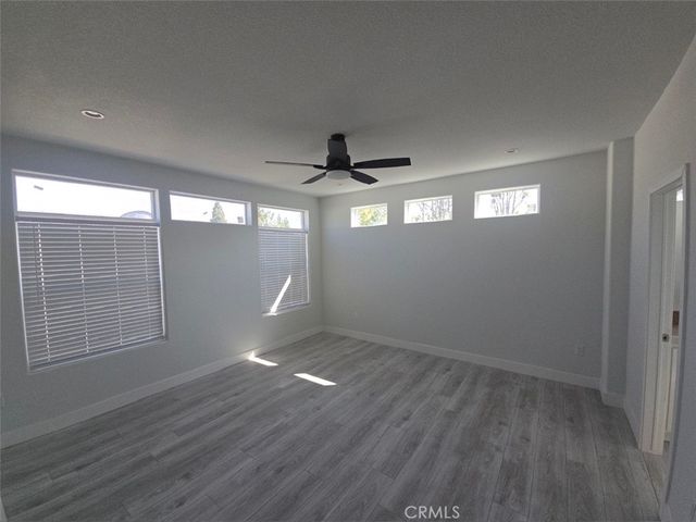 21500 Lassen 45, Chatsworth, CA 91311