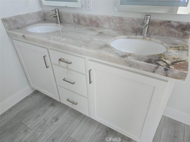 21500 Lassen 45, Chatsworth, CA 91311