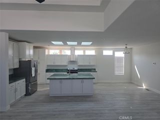 21500 Lassen 45, Chatsworth, CA 91311