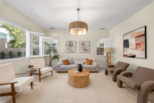 22 Lark, Lake Forest, CA 92630