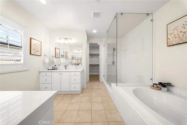 22 Lark, Lake Forest, CA 92630