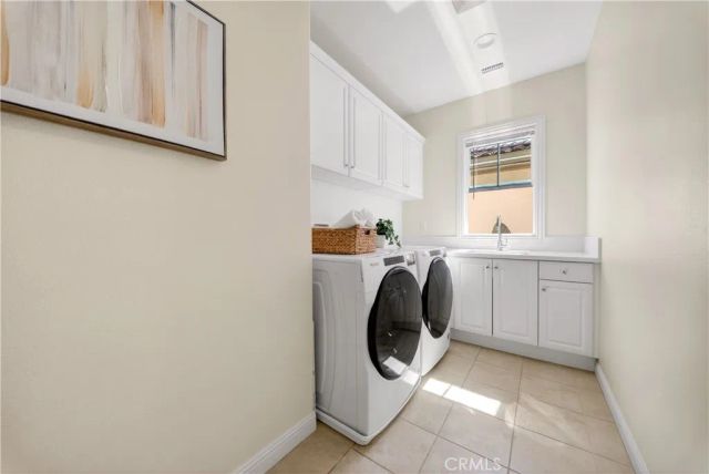 22 Lark, Lake Forest, CA 92630