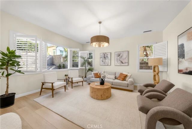 22 Lark, Lake Forest, CA 92630