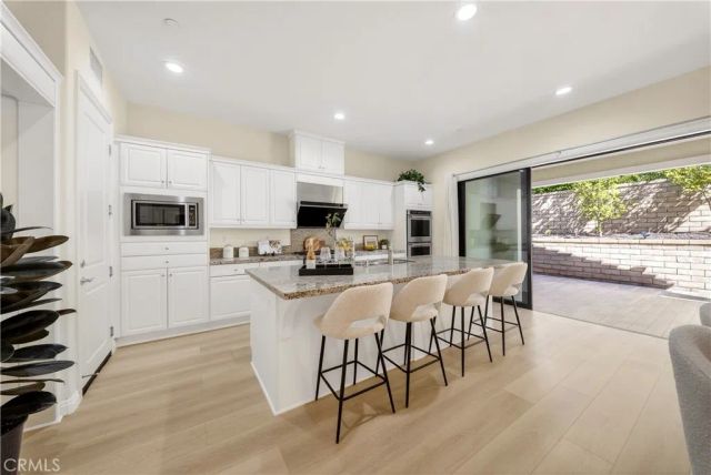 22 Lark, Lake Forest, CA 92630