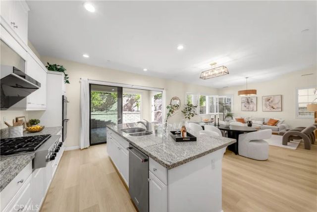 22 Lark, Lake Forest, CA 92630